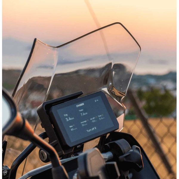 installed on a BMW - the Chigee AIO-5 Play for BMW