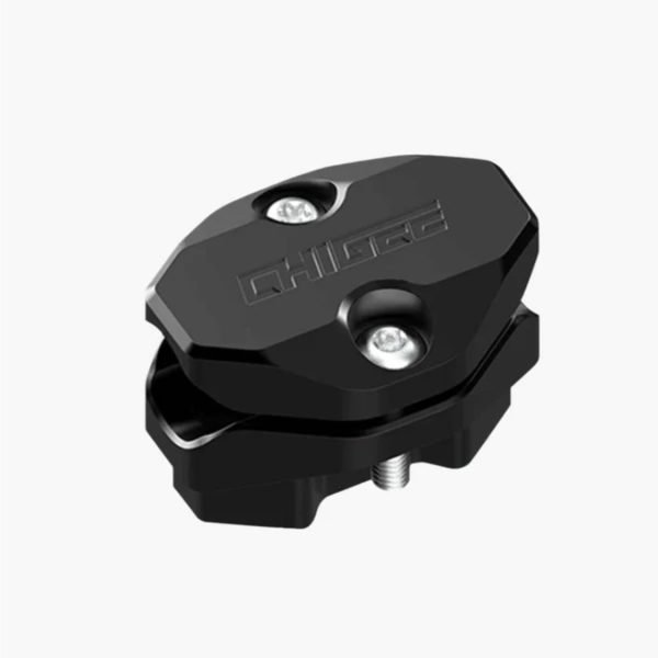 Chigee Crossbar Mount close-up showing aluminium body and fixing bolts