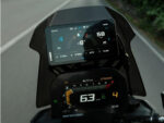 CHIGEE AIO-6 MAX on BMW motorcycle displaying speed, tyre pressure and riding data